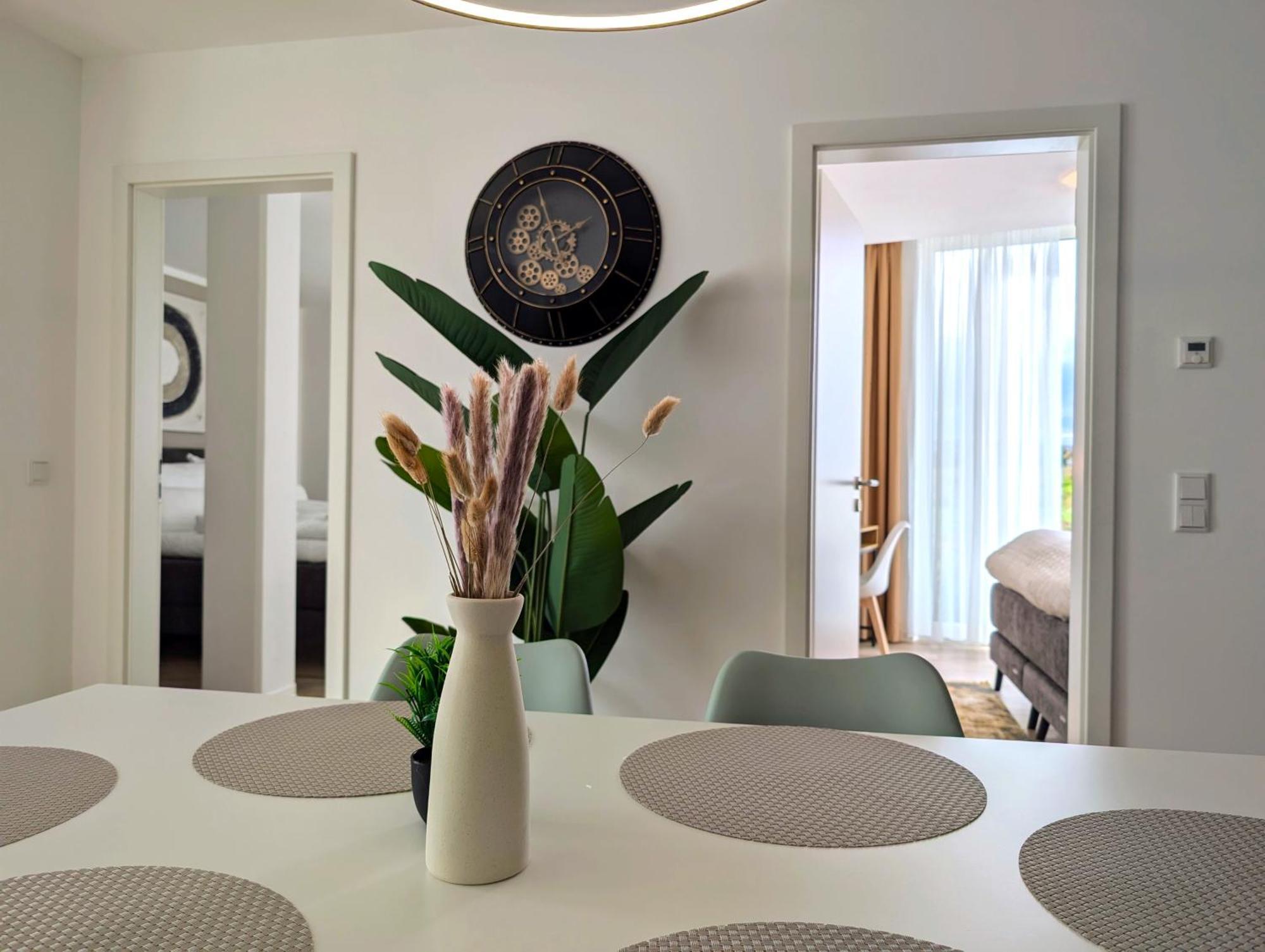 Bohnapartments - Nordkap-Suiten - Gratis Parkplatz - Moderner Neubau - Erdgeschoss - Fussbodenheizung Эрфурт Номер фото